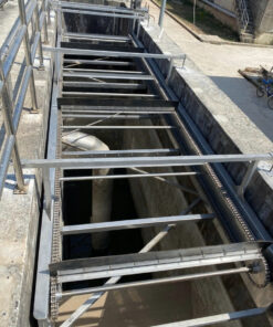Thiết Bị Gạt Váng Nổi Bề Mặt Bể Xử Lý Nước Thải – Gạt Váng Dầu Mỡ